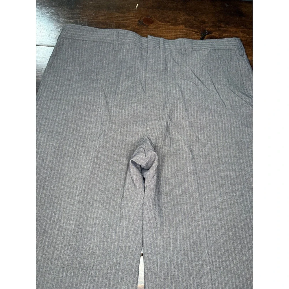 Haggar Magic Stretch Mens‎ 38x31 Brown Blue Pinstripe Dress Pants Made in USA